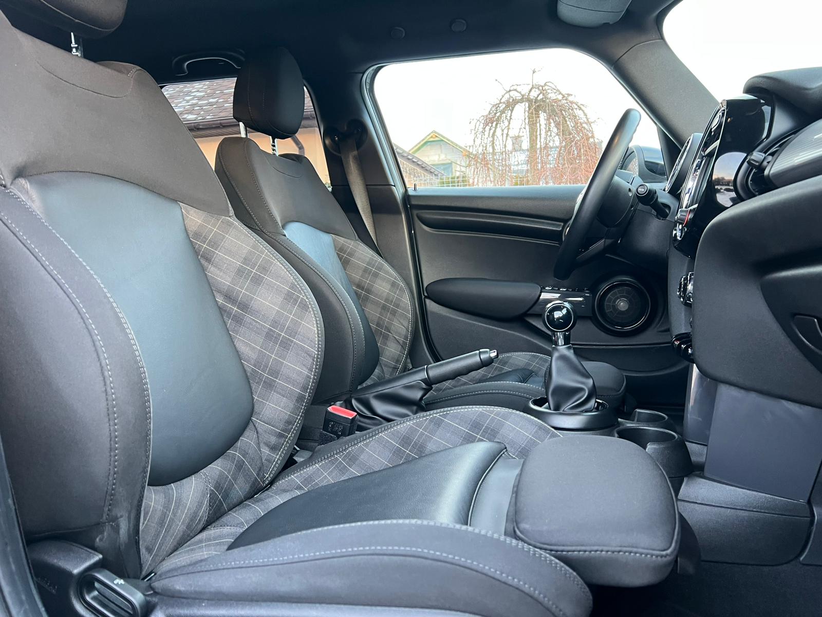 MINI Cooper 1.5TURBO*CHILI*FullLED Navi Skóra PDCx2 BiKoLoR