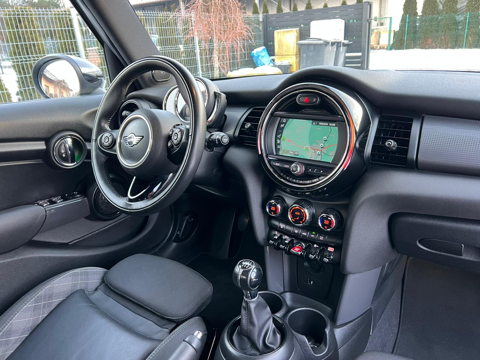 MINI Cooper 1.5TURBO*CHILI*FullLED Navi Skóra PDCx2 BiKoLoR