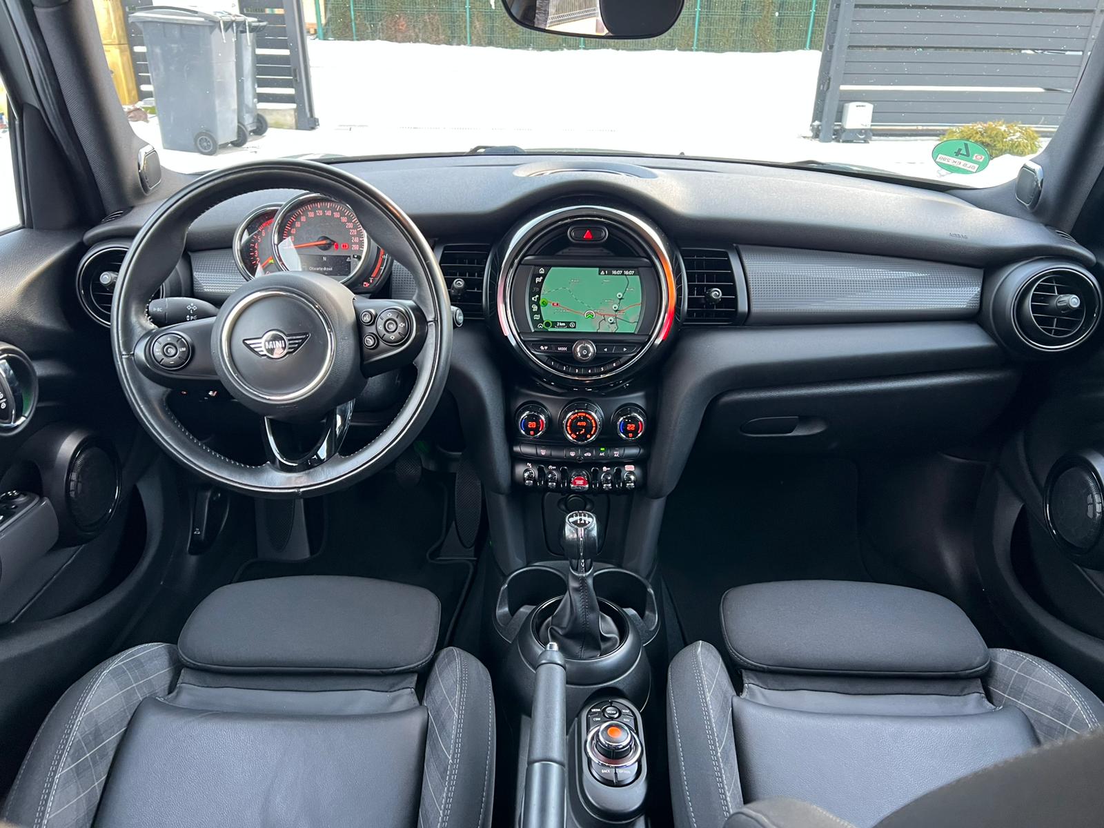 MINI Cooper 1.5TURBO*CHILI*FullLED Navi Skóra PDCx2 BiKoLoR