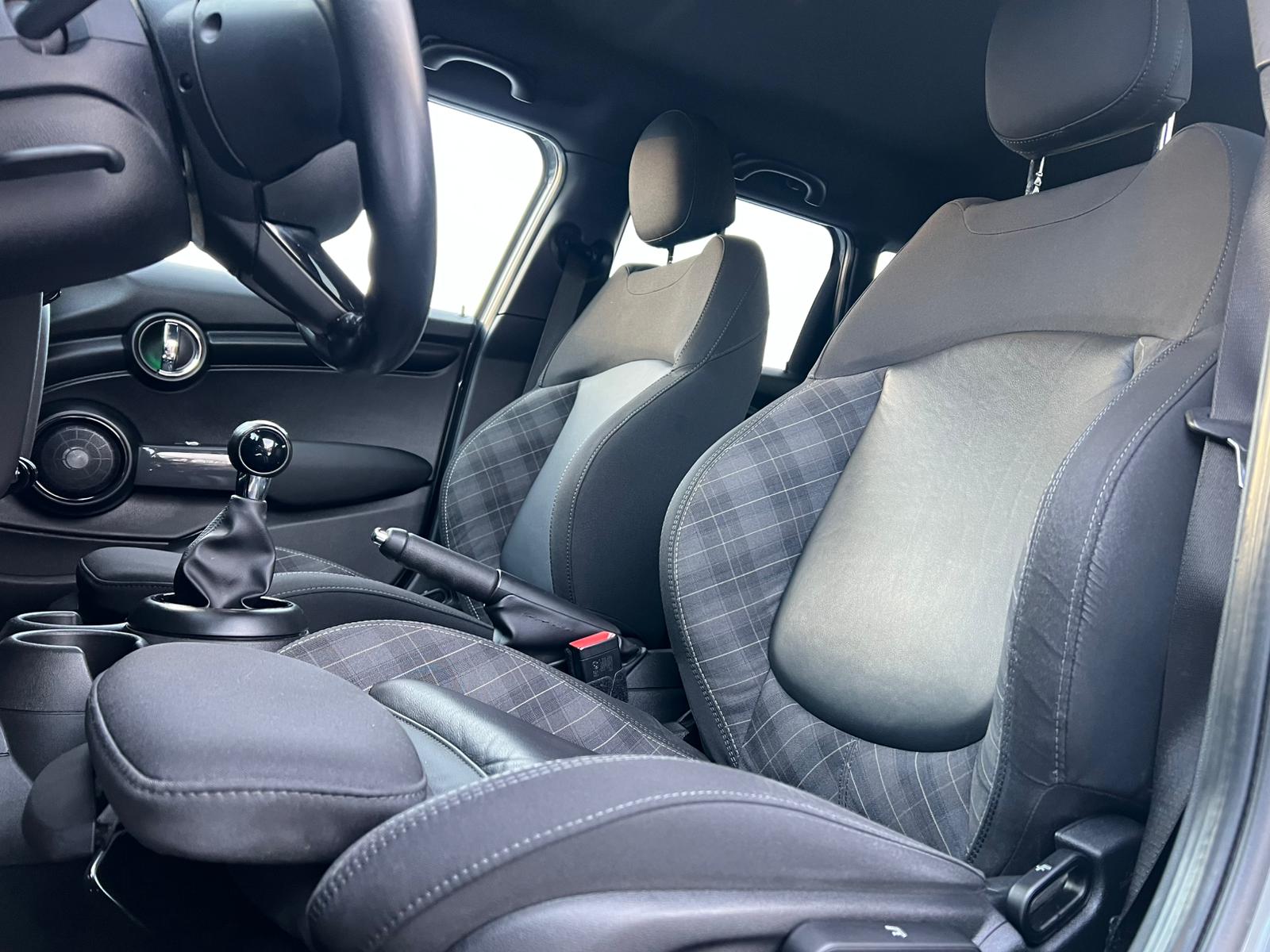 MINI Cooper 1.5TURBO*CHILI*FullLED Navi Skóra PDCx2 BiKoLoR