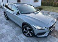 VOLVO V60 CC B4 ULTIMATE FULL