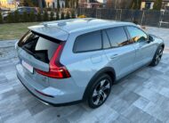 VOLVO V60 CC B4 ULTIMATE FULL