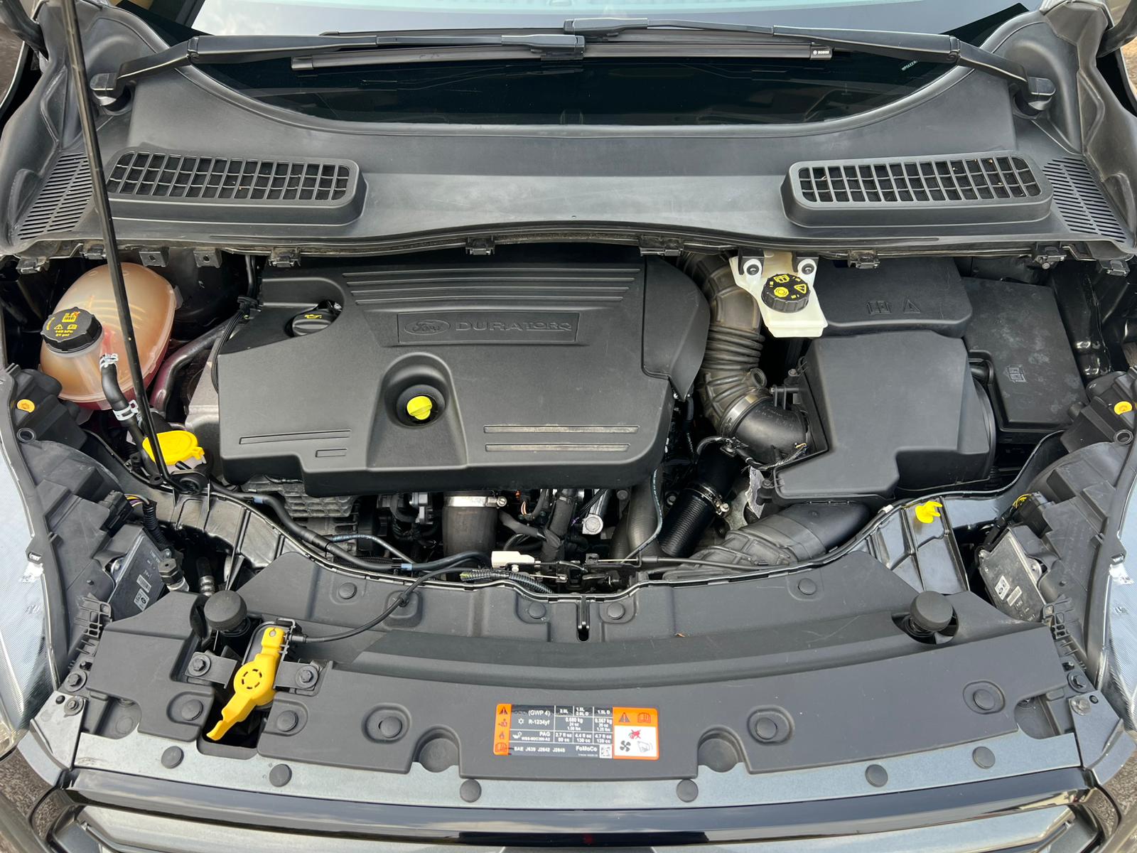 Ford Kuga 2.0 *ST-LINE*BiXenon Skóra Panorama Keyles Sony BEZKOLIZYJNY