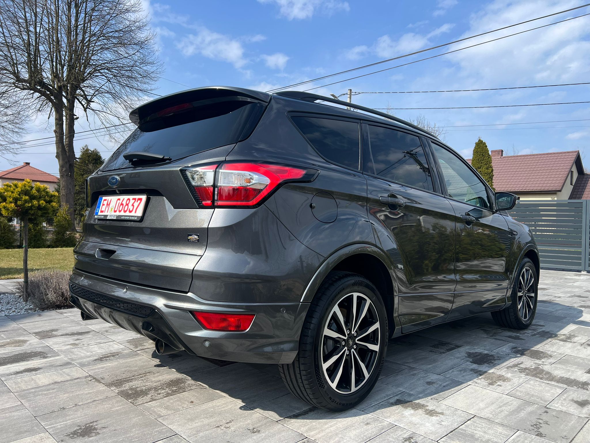Ford Kuga 2.0 *ST-LINE*BiXenon Skóra Panorama Keyles Sony BEZKOLIZYJNY