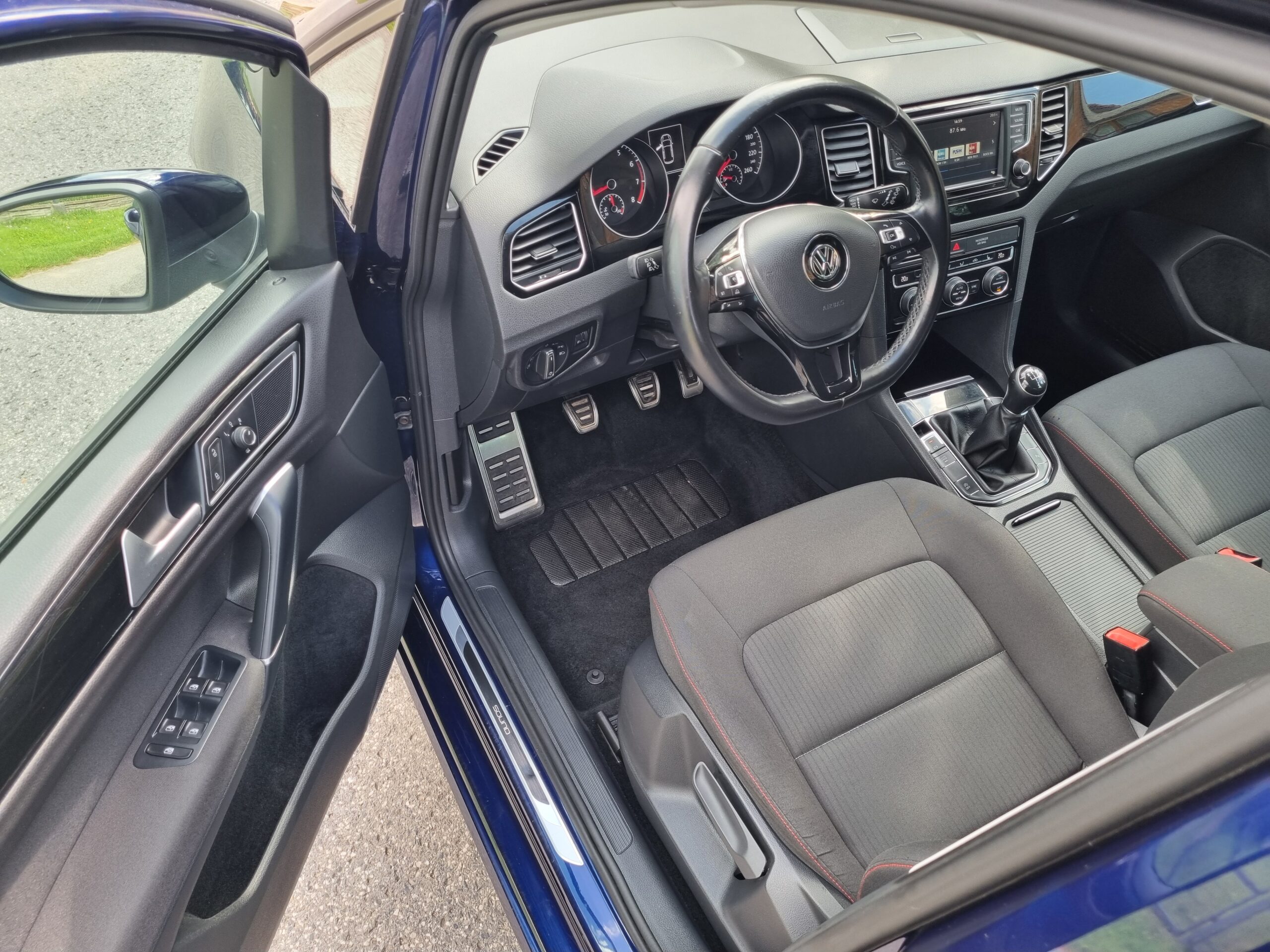 1.4*SOUND 125KM* RADAR Navi PDCx2  Webasto BeZkOLiZyJnY