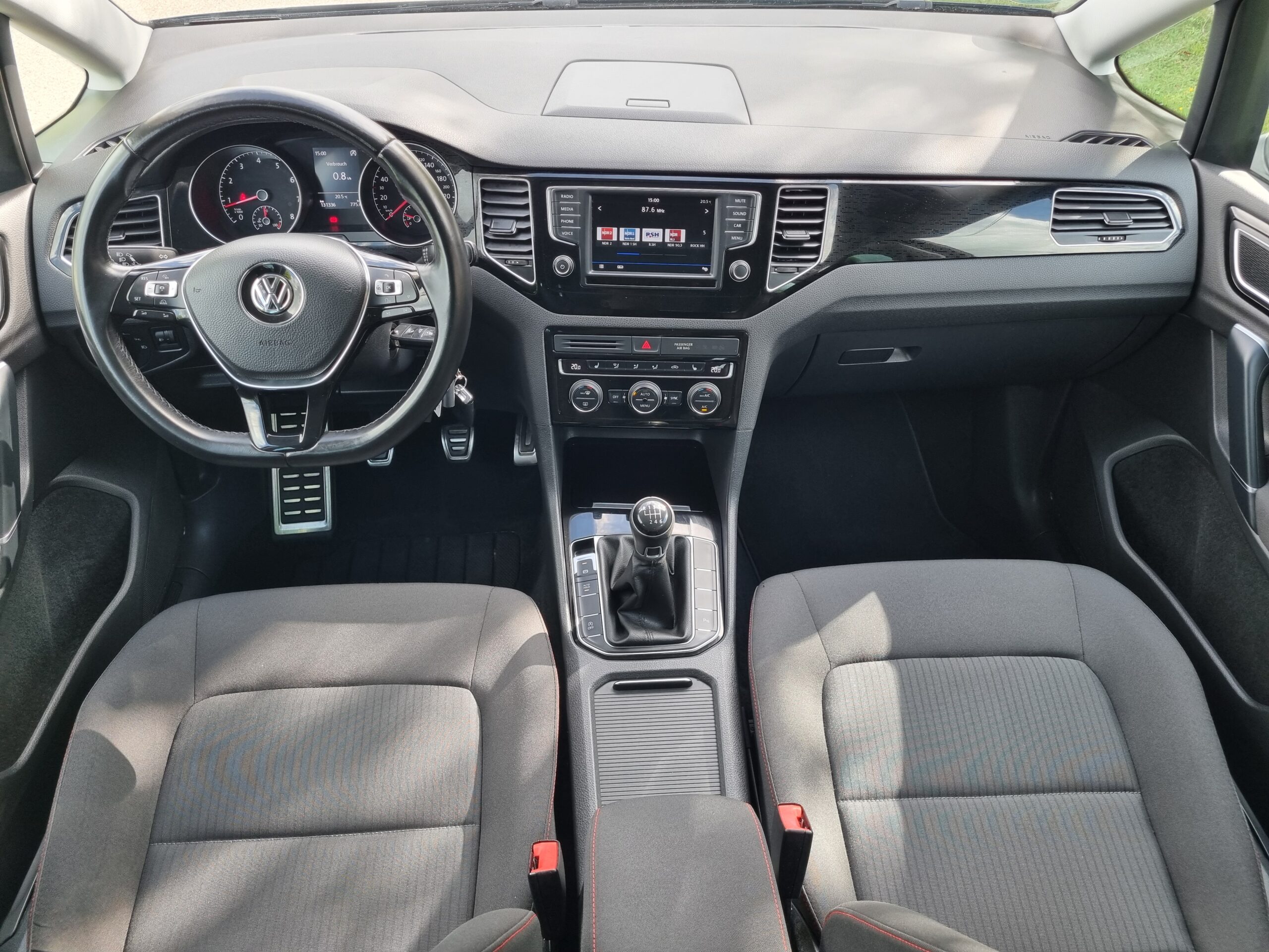 1.4*SOUND 125KM* RADAR Navi PDCx2  Webasto BeZkOLiZyJnY