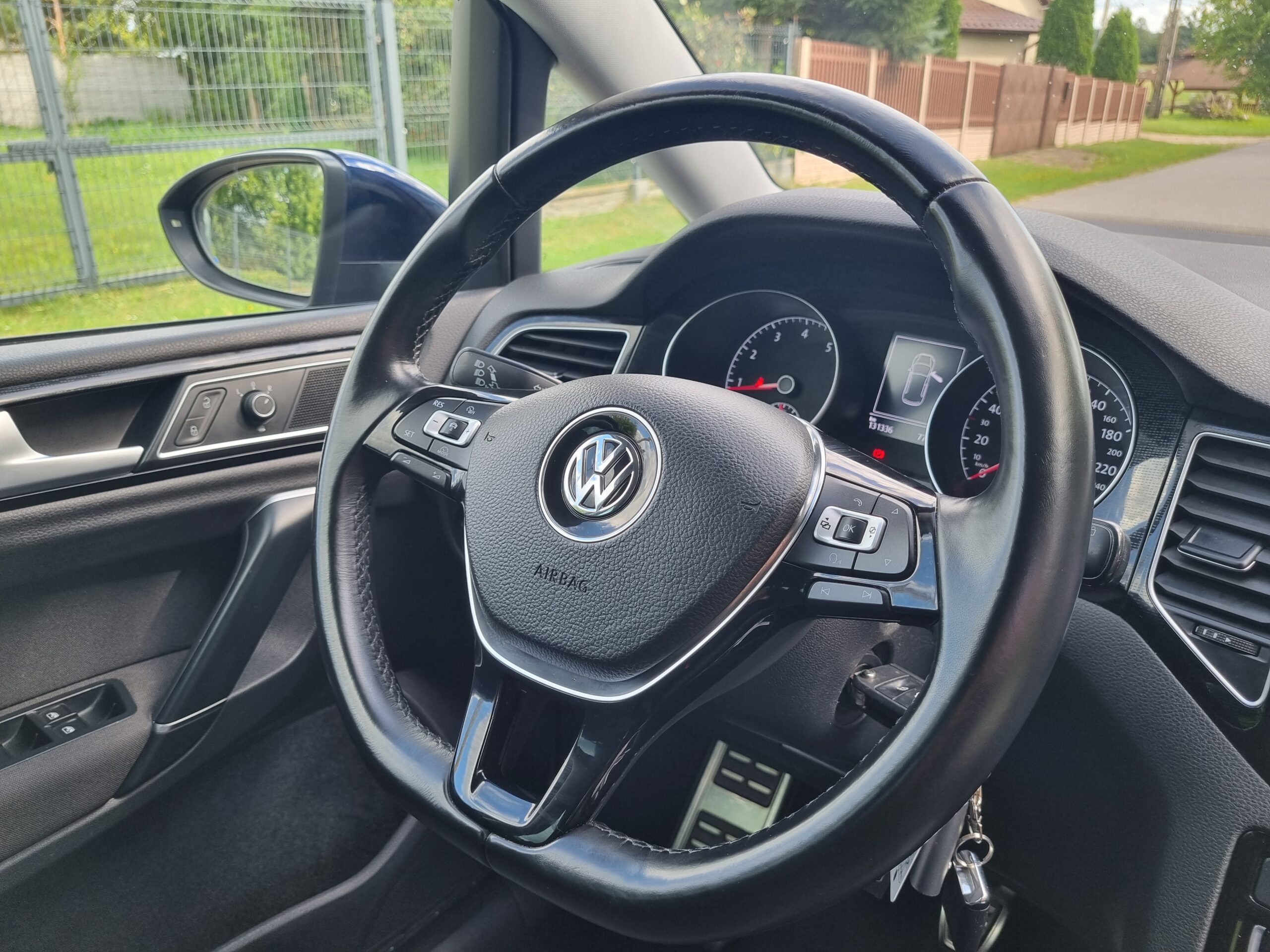 1.4*SOUND 125KM* RADAR Navi PDCx2  Webasto BeZkOLiZyJnY