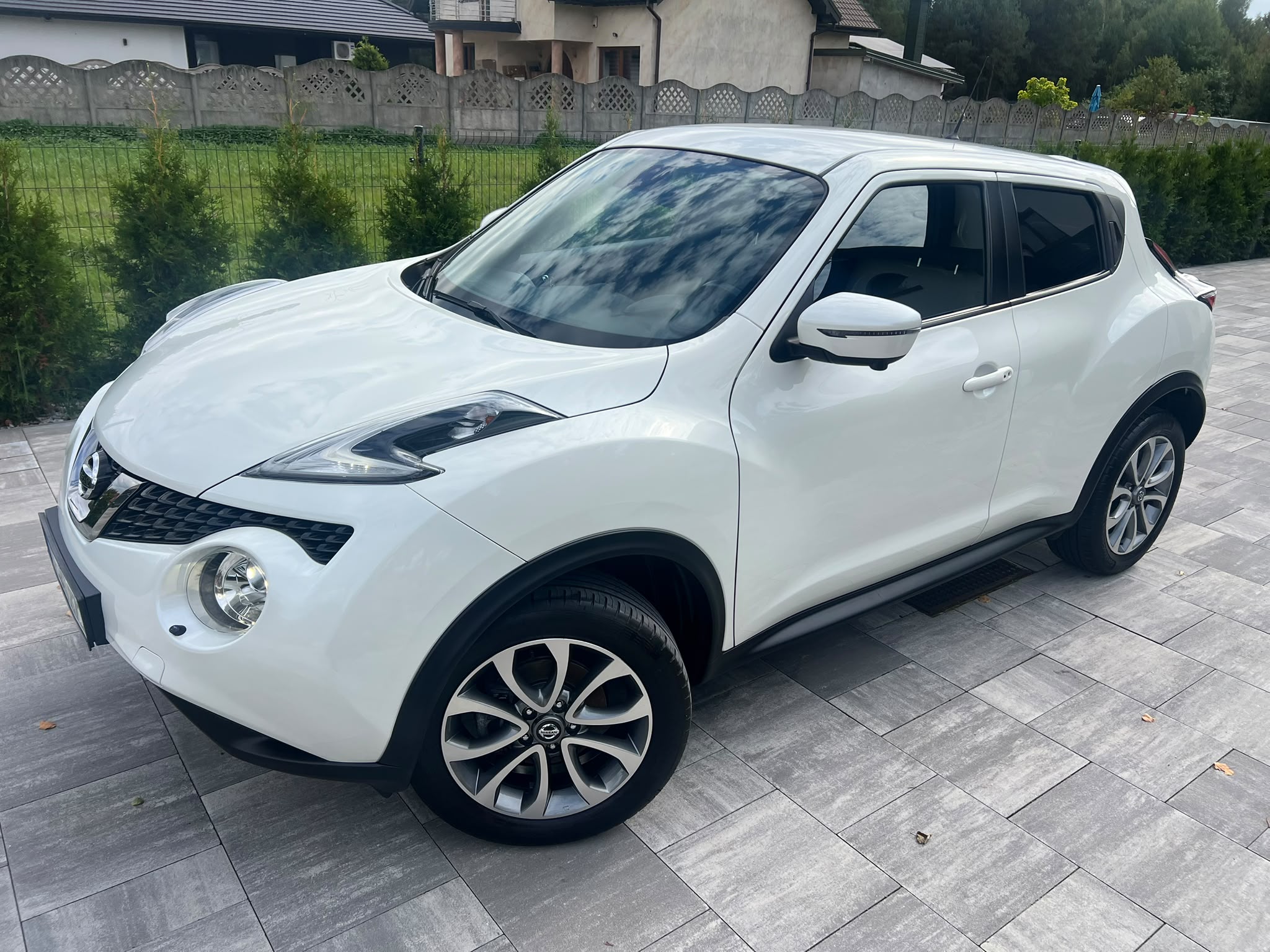 NISSAN JUKE 1.6 BENZYNA TEKNA FULL