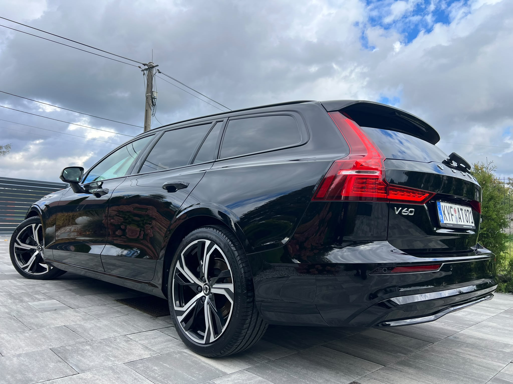 Volvo V60 B4 D Ultimate Dark