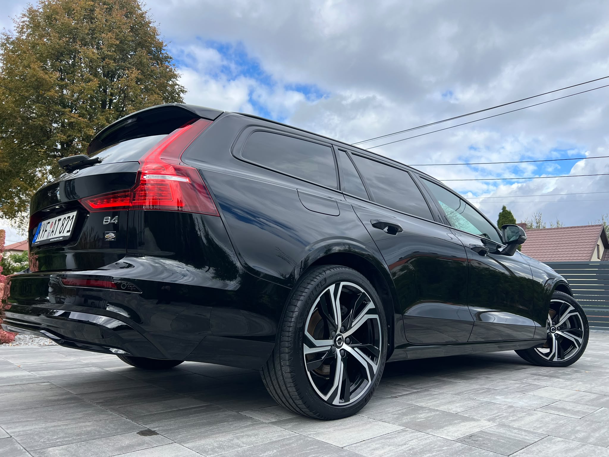 Volvo V60 B4 D Ultimate Dark