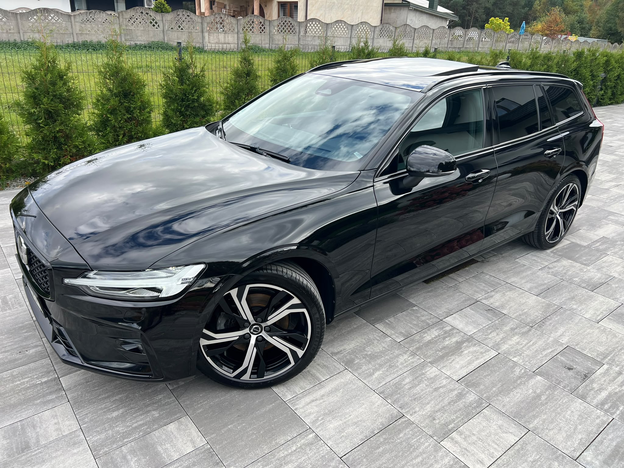 Volvo V60 B4 D Ultimate Dark